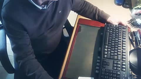 Snapshot of playingch chatting on February 2026 08:22:01 AM littlenounours online show from February 2026 08:22:01 AM