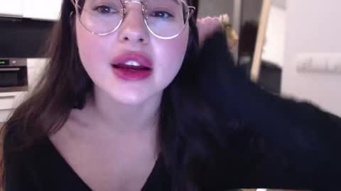 Mary online show from October 2025 09:33:01 PM