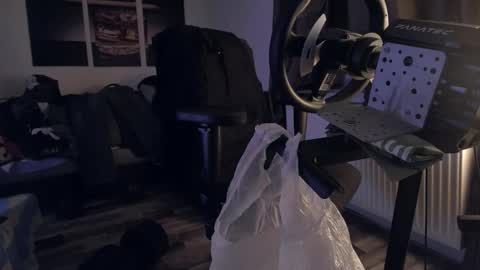 Hello ask me  . Im glad  to see you here in my room. Welcome PVT is open online show from April 2026 06:52:02 PM