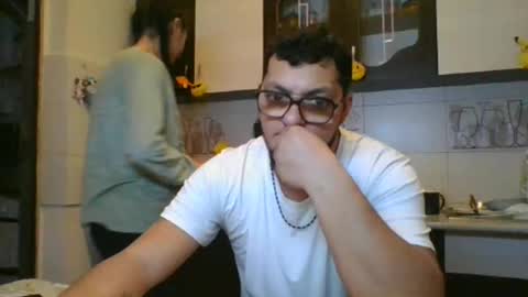 Snapshot of pleas3s_sweet chatting on January 2025 08:28:01 PM pleas3s_sweet online show from January 2025 08:28:01 PM