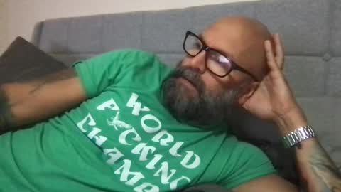 Snapshot of pleasesitonmycock chatting on September 2025 01:43:01 AM PleaseSitOnMyCock online show from September 2025 01:43:01 AM