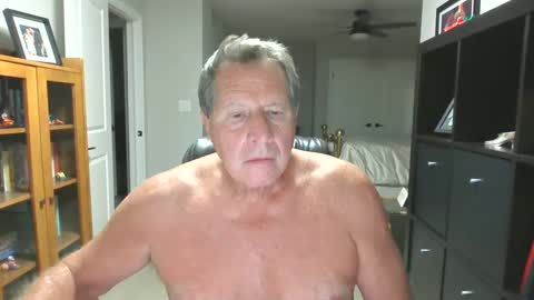 Snapshot of pleeeezeher chatting on September 2025 03:19:02 AM pleeeezeher online show from September 2025 03:19:02 AM