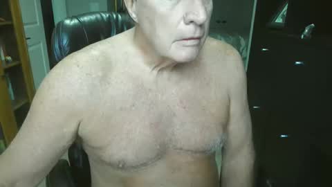 Snapshot of pleeeezeher chatting on April 2026 08:21:01 PM pleeeezeher online show from April 2026 08:21:01 PM