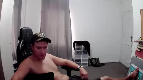 plkrisztian online show from September 2025 03:17:02 PM