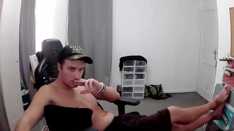 plkrisztian online show from September 2025 06:46:01 PM