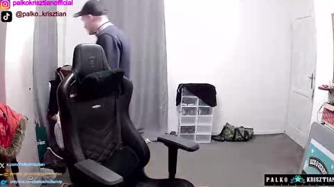 plkrisztian online show from December 2025 02:46:02 PM