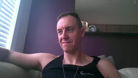 Snapshot of ploki2000 chatting on February 2025 02:10:02 PM Kevin online show from February 2025 02:10:02 PM