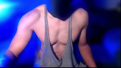 Snapshot of plush73 chatting on September 2025 04:02:02 AM StraightPlush online show from September 2025 04:02:02 AM