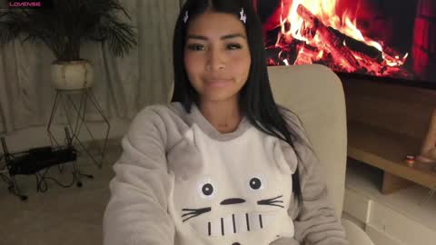 Nicole online show from January 2025 09:26:01 AM