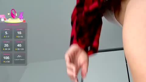 Karolina online show from November 2025 09:53:01 AM