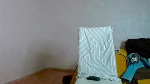 Snapshot of pola_xx chatting on February 2025 04:39:02 AM 9pm - 11pm GMT3 online show from February 2025 04:39:02 AM