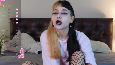 Snapshot of polidevis chatting on December 2025 10:42:01 AM Candytrain online show from December 2025 10:42:01 AM