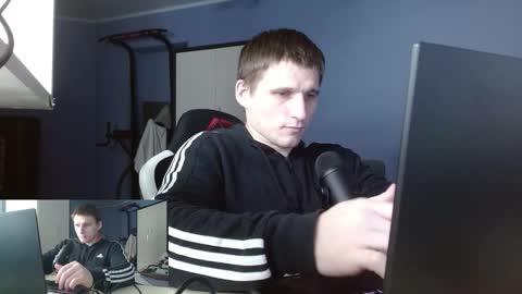 Snapshot of poliglotjoe2 chatting on February 2026 02:59:02 PM Poliglotjoe2 online show from February 2026 02:59:02 PM