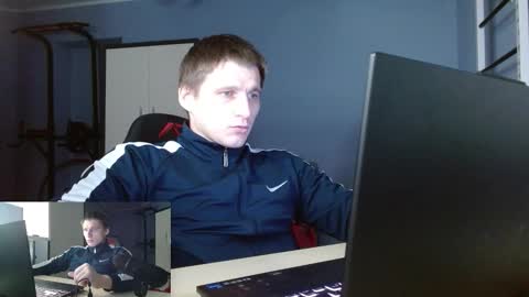 Snapshot of poliglotjoe2 chatting on February 2026 11:30:02 PM Poliglotjoe2 online show from February 2026 11:30:02 PM