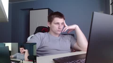 Snapshot of poliglotjoe2 chatting on February 2026 02:32:02 PM Poliglotjoe2 online show from February 2026 02:32:02 PM