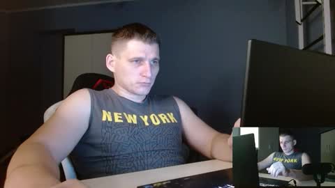 Snapshot of poliglotjoe2 chatting on February 2026 09:04:01 PM Poliglotjoe2 online show from February 2026 09:04:01 PM