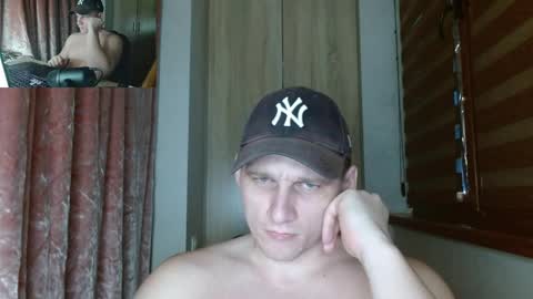 Poliglotjoe2 online show from April 2026 09:22:02 AM
