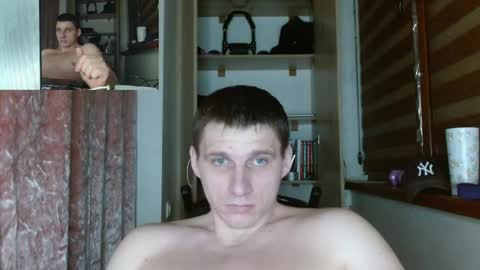 Poliglotjoe2 online show from May 2026 05:43:02 PM