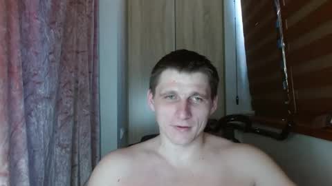 Poliglotjoe2 online show from May 2026 11:03:02 AM