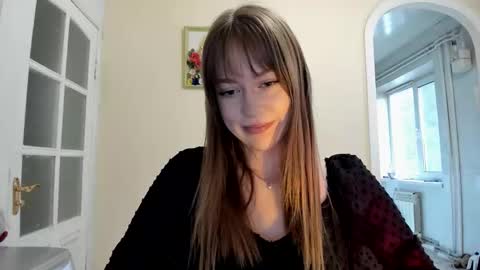 Polina online show from October 2025 01:21:02 PM