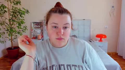 Polina online show from May 2026 12:44:01 PM