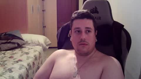 Snapshot of pollito_95 chatting on December 2024 06:49:02 PM Pollito online show from December 2024 06:49:02 PM