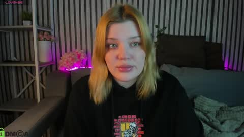 Polly online show from April 2026 01:14:02 AM