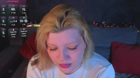 Polly online show from May 2026 04:07:02 AM