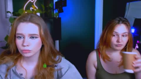 polly_cute1 online show from April 2026 06:42:01 PM