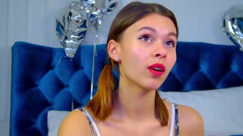 Polly online show from February 2025 09:59:02 PM