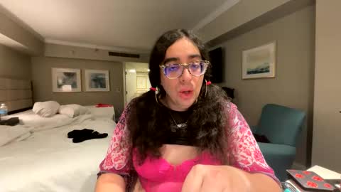polly online show from January 2025 09:48:01 AM