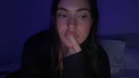 Snapshot of pollyyypocket chatting on March 2026 07:15:01 AM Polly Pocket online show from March 2026 07:15:01 AM