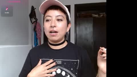 Snapshot of poly_mer chatting on February 2025 05:53:02 PM Poly online show from February 2025 05:53:02 PM