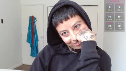 Snapshot of poly_mer chatting on February 2025 07:05:01 PM Poly online show from February 2025 07:05:01 PM