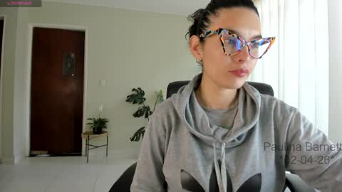 Snapshot of polybarnett chatting on April 2026 02:26:01 PM paulina barnett online show from April 2026 02:26:01 PM