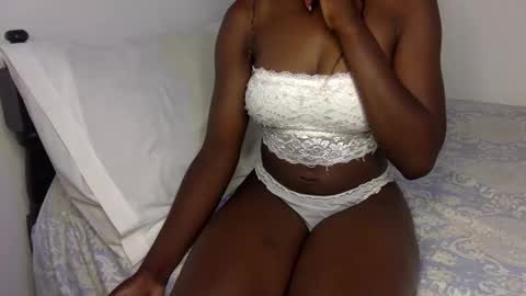 Snapshot of pookietalie23 chatting on April 2026 02:18:01 AM pookie online show from April 2026 02:18:01 AM