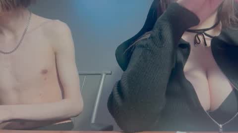 Snapshot of popoul_couple chatting on January 2026 08:01:01 PM popoul_couple online show from January 2026 08:01:01 PM