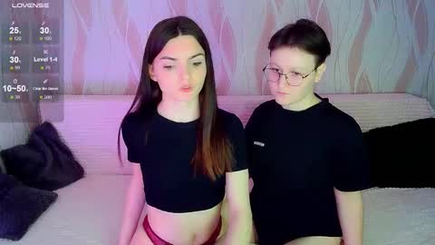 Ana and Tati online show from November 2025 07:50:02 PM