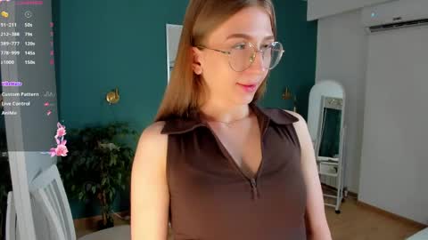Snapshot of portia_bubbles chatting on April 2026 07:58:02 PM Elizabeth online show from April 2026 07:58:02 PM