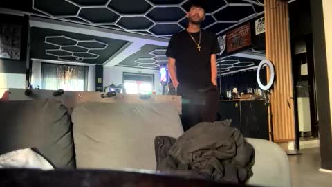 portugues_malvadao2 online show from April 2026 07:28:01 AM