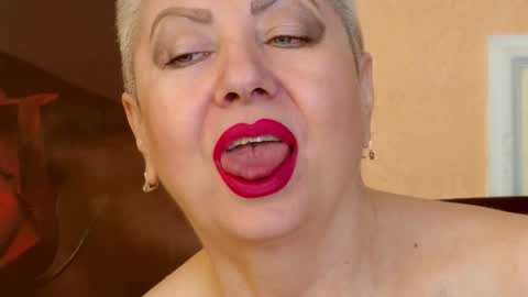 LADY POSH online show from October 2025 08:42:01 PM