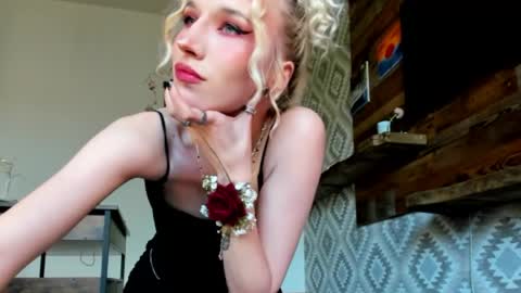 Snapshot of positivevibess chatting on May 2026 04:03:02 PM positivevibess online show from May 2026 04:03:02 PM