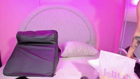 Snapshot of powder__ chatting on December 2025 11:30:02 AM Powder online show from December 2025 11:30:02 AM