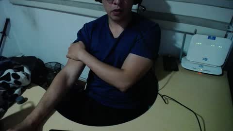 Snapshot of powerfulzeus2 chatting on September 2025 02:14:01 AM powerfulzeus2 online show from September 2025 02:14:01 AM