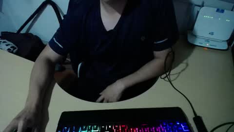 Snapshot of powerfulzeus2 chatting on October 2025 12:30:02 AM powerfulzeus2 online show from October 2025 12:30:02 AM