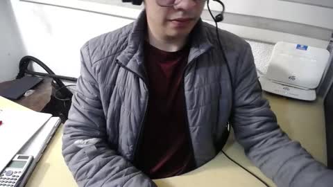 Snapshot of powerfulzeus2 chatting on November 2025 02:00:01 AM powerfulzeus2 online show from November 2025 02:00:01 AM