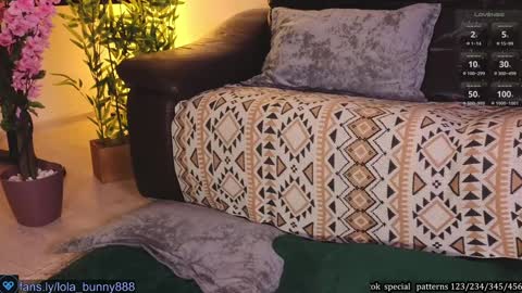 Lola online show from December 2024 04:15:01 PM