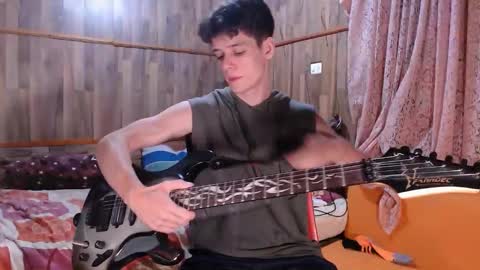 Snapshot of powertwinky chatting on December 2024 12:41:02 AM chris independent online show from December 2024 12:41:02 AM