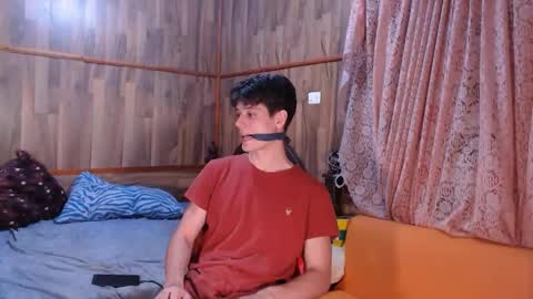 Snapshot of powertwinky chatting on December 2024 01:32:02 AM chris independent online show from December 2024 01:32:02 AM