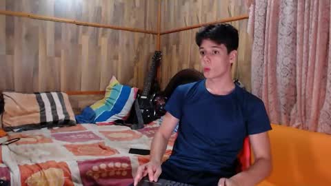 Snapshot of powertwinky chatting on January 2025 05:36:02 AM chris independent online show from January 2025 05:36:02 AM